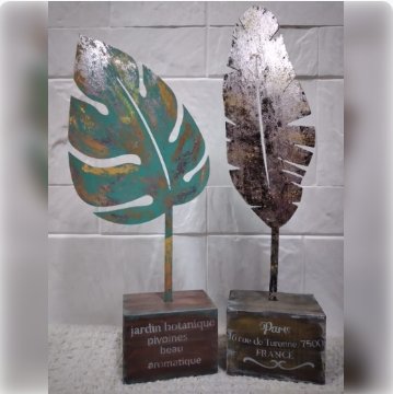 Cubos con hojas decorativas
